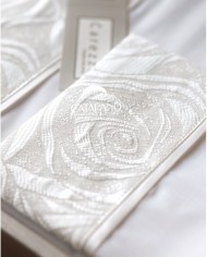 Coordinato Copriletto e Completo lenzuola in puro cotone By Carezze art Raquel