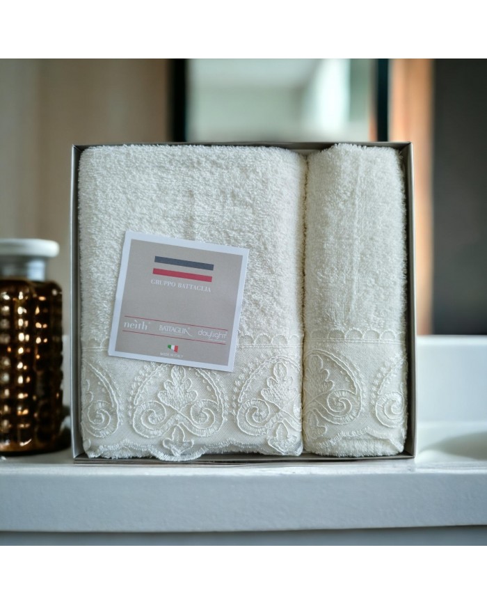Set asciugamani 1+1 viso e ospite con pizzo Patty Battaglia Classico Italiano