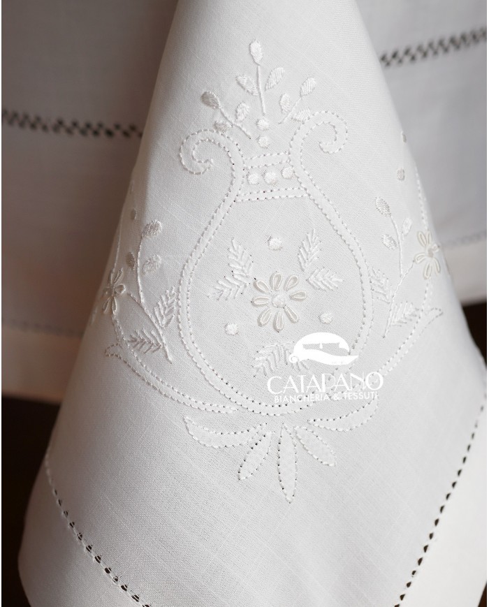 Servizio da tavola ricamato bianco 12 posti Maison Prestige art. 12829