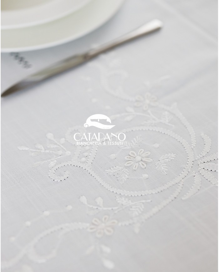 Servizio da tavola ricamato bianco 12 posti Maison Prestige art. 12829