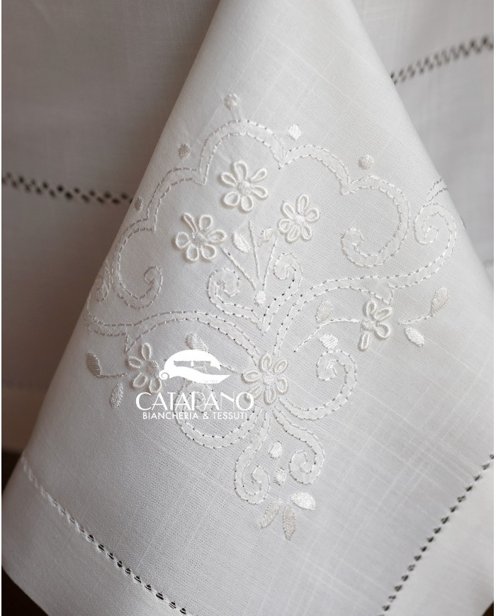 Servizio da tavola ricamato bianco 12 posti Maison Prestige art. 12830