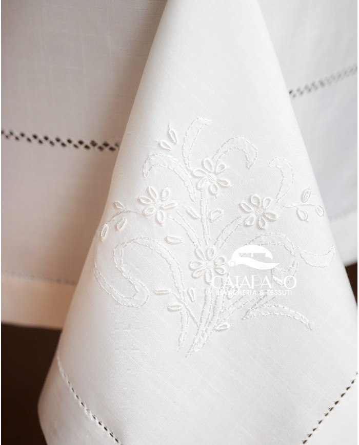 Servizio da tavola ricamato bianco 12 posti Maison Prestige art. 12832