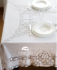 Servizio da tavola ricamato art. Burano bianco 12 posti