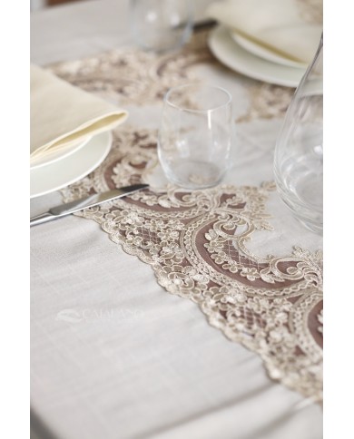 Tris da corredo copriletto, lenzuola e tovaglia Pizzo Rebrodè