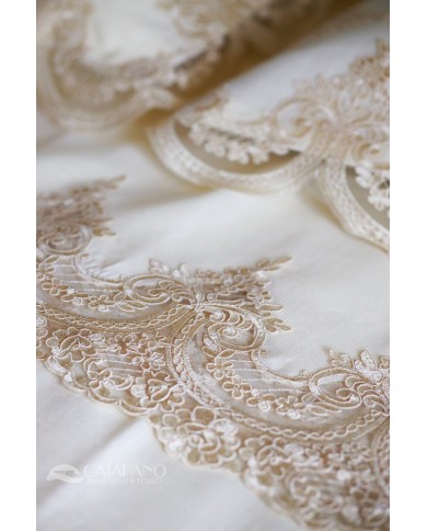 Tris da corredo copriletto, lenzuola e tovaglia Pizzo Rebrodè