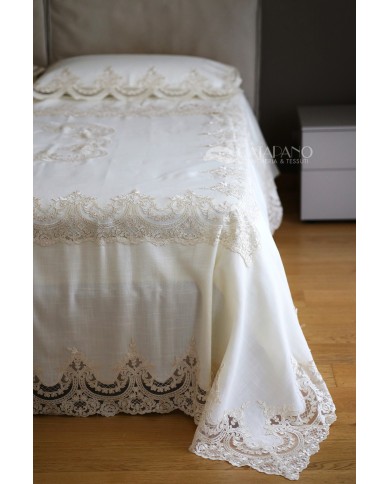 Tris da corredo copriletto, lenzuola e tovaglia Pizzo Rebrodè