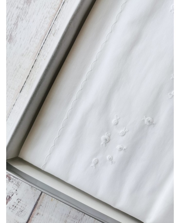 Completo lenzuola culla lettino ricamato a mano Elite pour le Bebè 85172