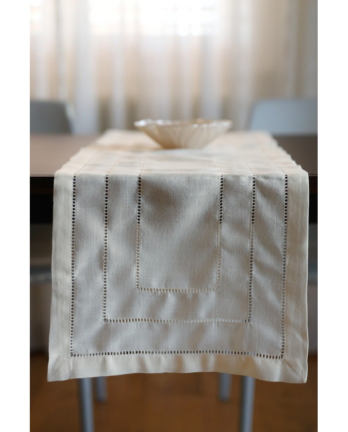 Runner maxi ricamato con orlo a giorno 40x180 art. 4019