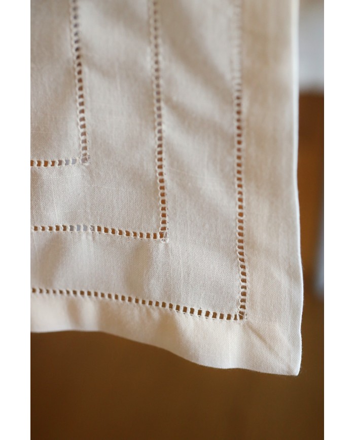 Runner maxi ricamato con orlo a giorno 40x180 art. 4019