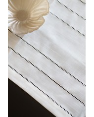 Runner maxi ricamato con orlo a giorno 40x180 art. 4019