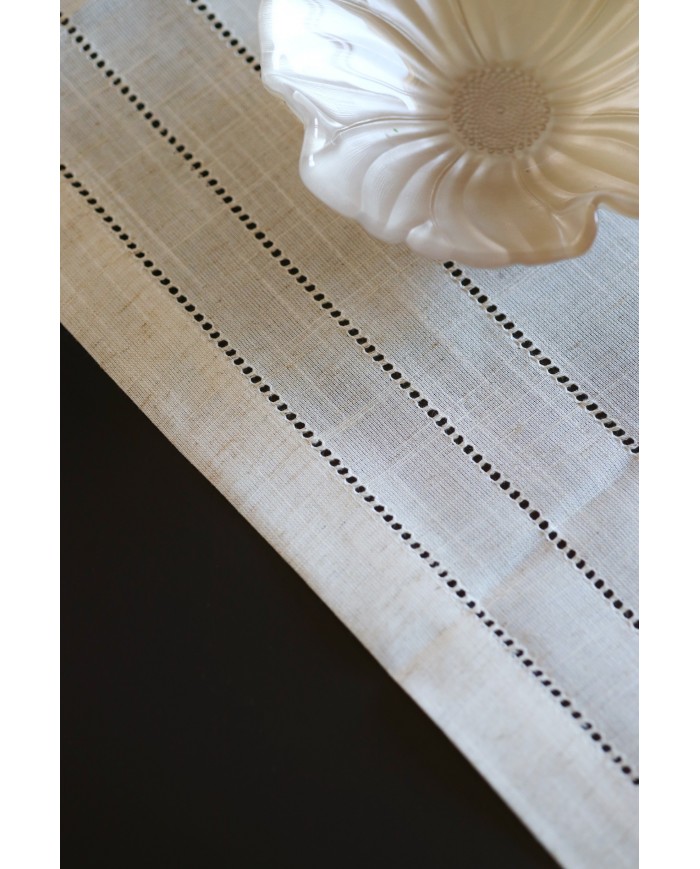 Runner maxi ricamato con orlo a giorno 40x180 art. 4019