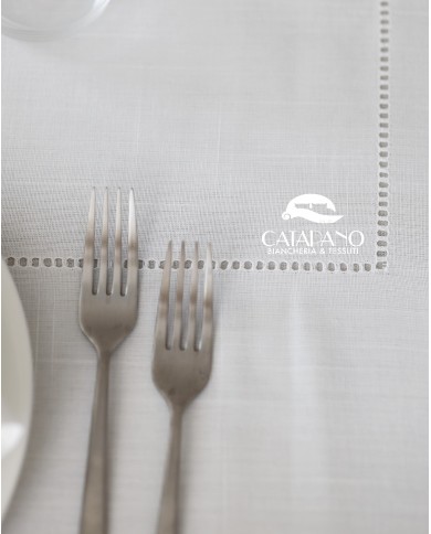 Servizio da tavola ricamato 24 posti Misura Maxi 170x450cm art. 4019