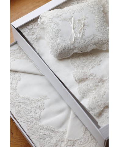 Coordinato copriletto, lenzuola, cuscino arredo in puro lino Chiarelle Sophie Narciso