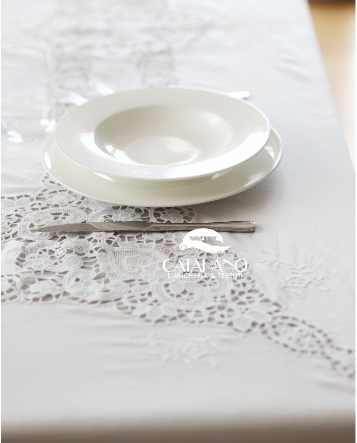 Tris in lino: copriletto, lenzuola e tovaglia Burano Maison Prestige Bianco