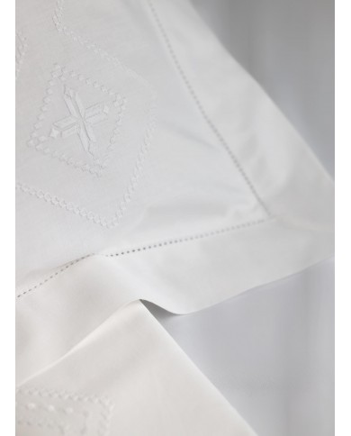 Parure lenzuola matrimoniali ricamate in puro cotone art 8687