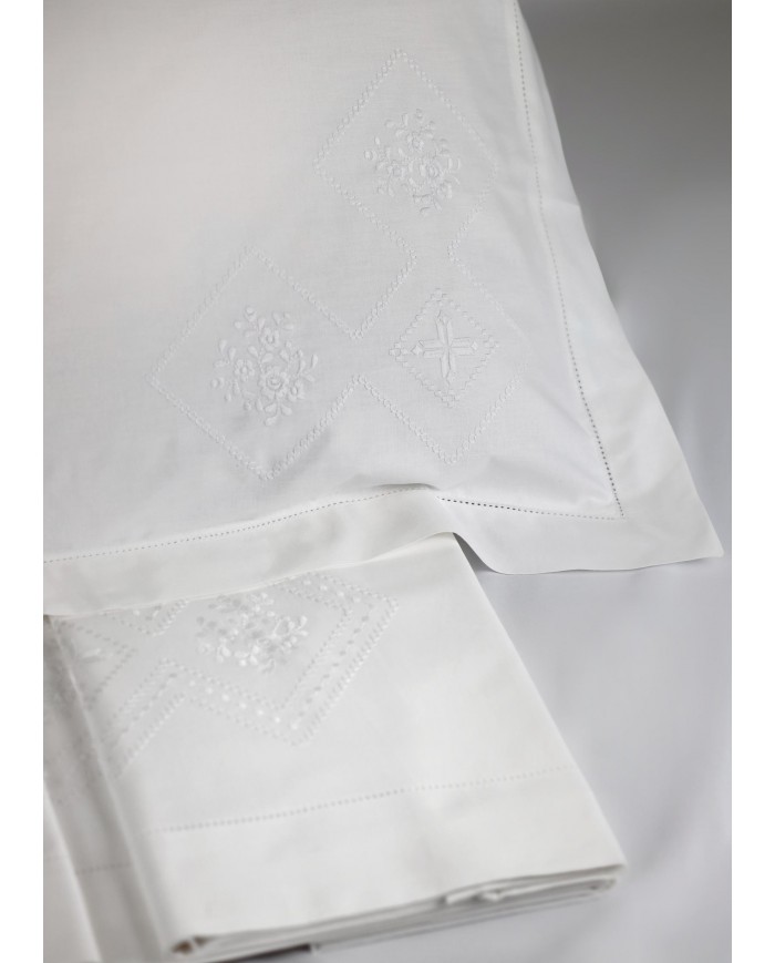 Parure lenzuola matrimoniali ricamate in puro cotone art 8687