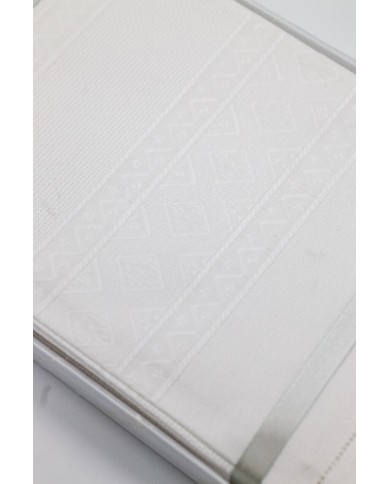 Set di 6 asciugamani ospite in puro cotone Vittoria modello Azalea bianco Set di 6 asciugamani ospite in puro cotone Vittoria modello Azalea bianco