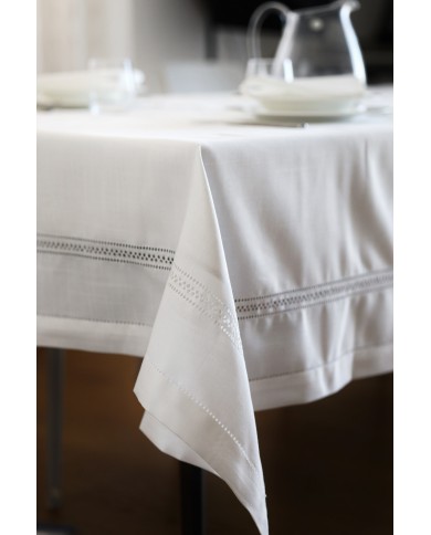 Servizio da tavola 6 posti bianco ricamato con orlo a giorno 140x180 art 2018