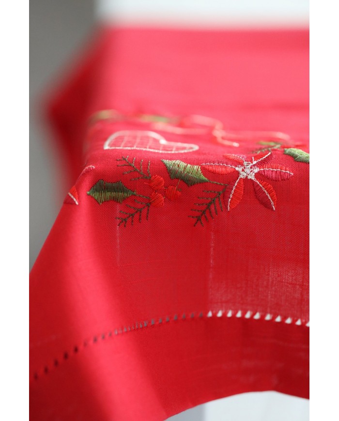 Servizio da tavola di Natale rosso ricamato cuori by Maison Prestige