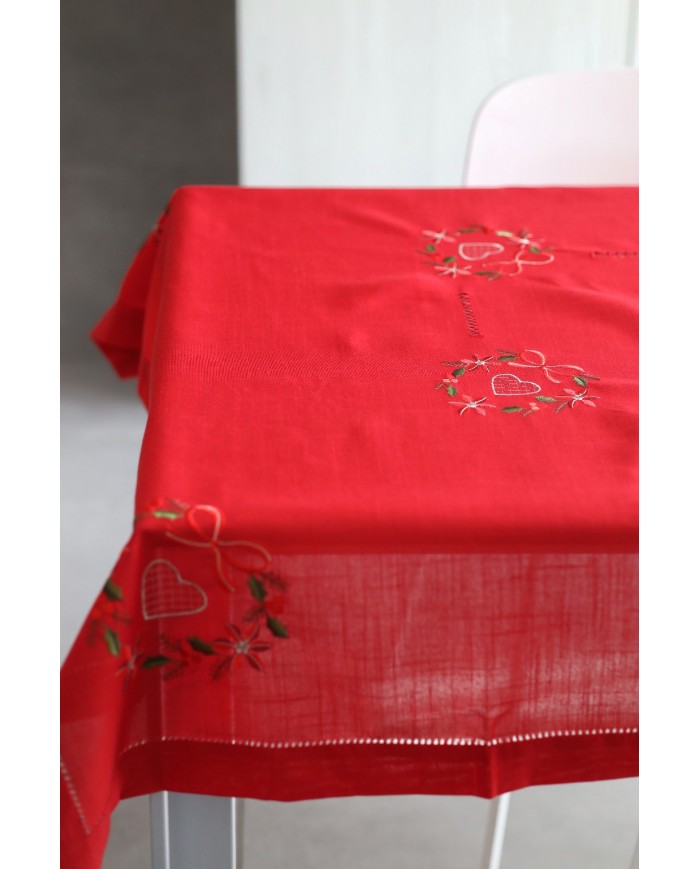 Servizio da tavola di Natale rosso ricamato cuori by Maison Prestige