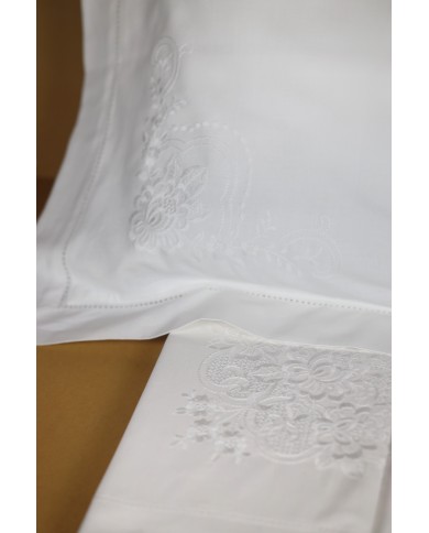 Parure lenzuola matrimoniali ricamate in puro cotone art 6118