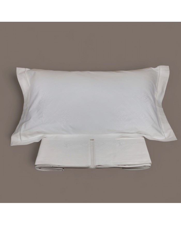 Parure lenzuola matrimoniali ricamate in puro cotone art 8687