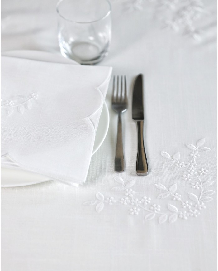 Tovaglia ricamata 12 posti con tovaglioli art. TL008