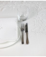 Tovaglia ricamata 12 posti con tovaglioli art. TL004