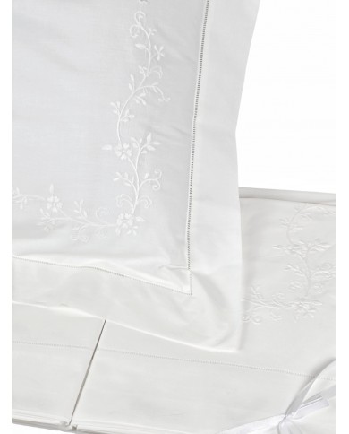 Completo Lenzuola matrimoniali ricamate in percalle di cotone bianco art. lc7604