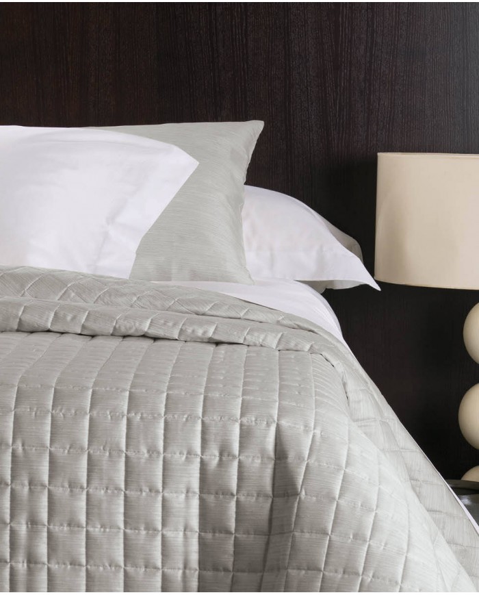 Copriletto trapuntato matrimoniale Finiseta Dondi raso di cotone