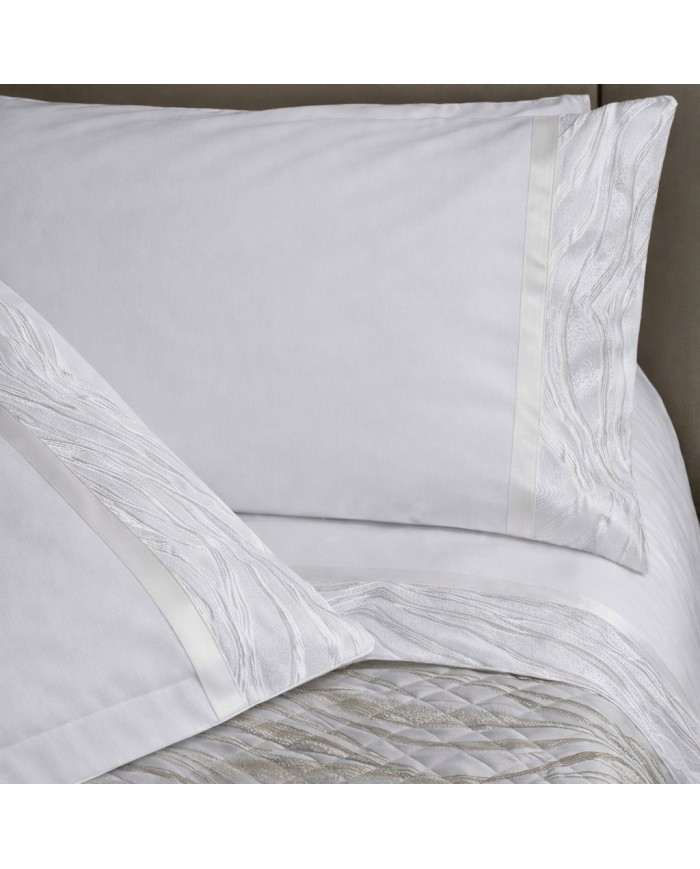 Completo Lenzuola con balza in raso di cotone matrimoniale Josephine, CAREZZE