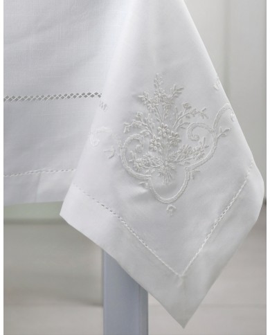 Servizio da tavola ricamato 18 posti con punto a giorno