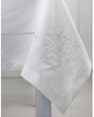 Servizio da tavola ricamato 18 posti con punto a giorno