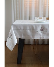 Servizio da tavola 18 posti bianco con ricamo colorato art. 021