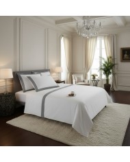 Completo lenzuola matrimoniale in raso di puro cotone Mirabello art. Palazzo Gioioso