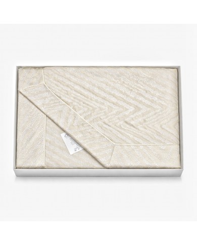 Copriletto in raso operato Sophie Chiarelle art. Gaia