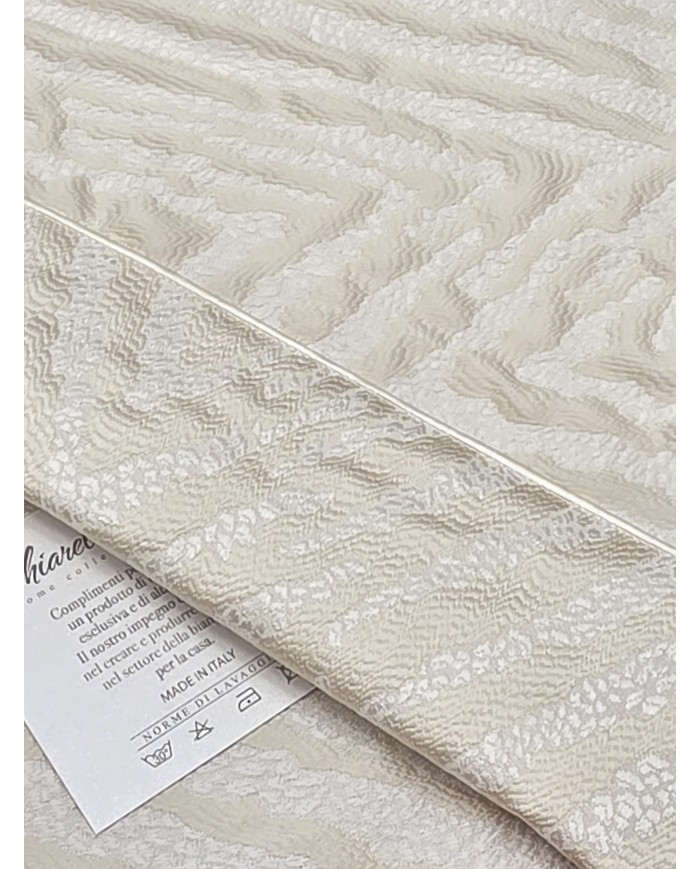 Copriletto in raso operato Sophie Chiarelle art. Gaia