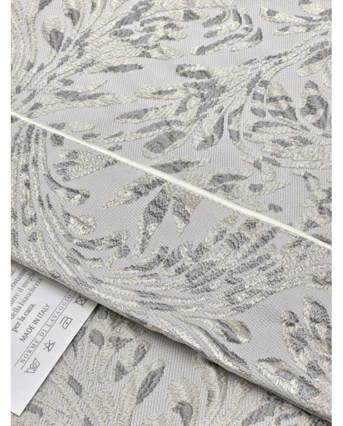 Copriletto in raso operato Sophie Chiarelle art. Alessia