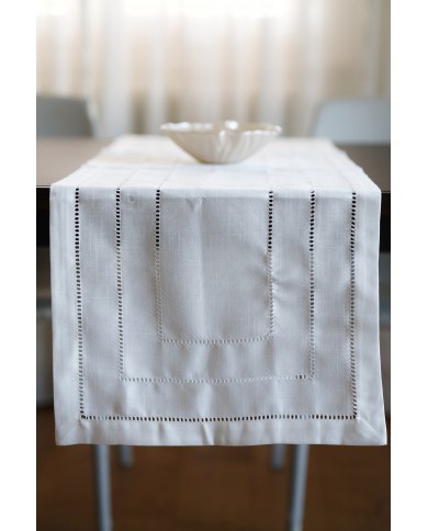 Runner ricamato con orlo a giorno 40x135 art. 4019