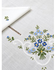 Servizio da tavola ricamato 12 posti con punto a giorno art. 021 BLU