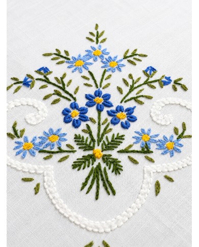 Servizio da tavola ricamato 12 posti con punto a giorno art. 021 BLU