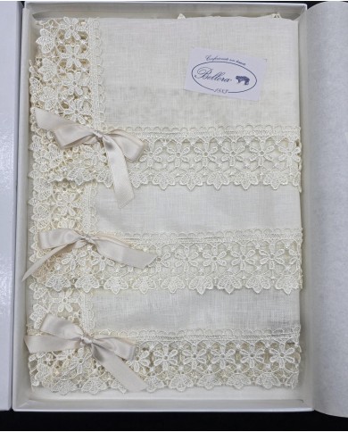 Set di 3 centri 100% lino e pizzo macramè art. Sofia