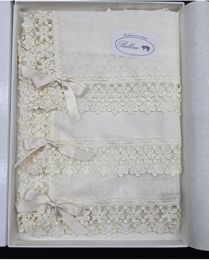 Set di 3 centri 100% lino e pizzo macramè art. Sofia
