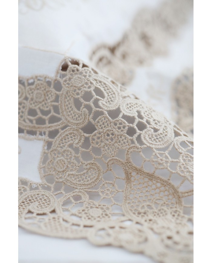 Parure Lenzuola matrimoniali in lino ricamate mod. Burano ecrù