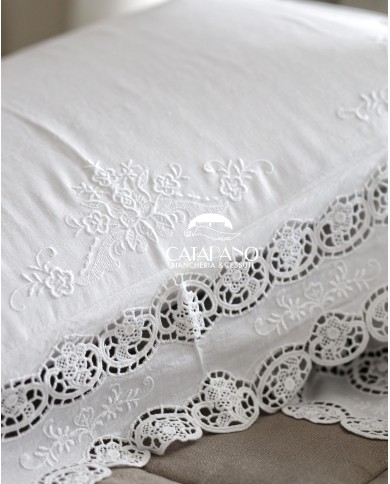 Parure Lenzuola matrimoniali in lino ricamate mod. Burano bianco