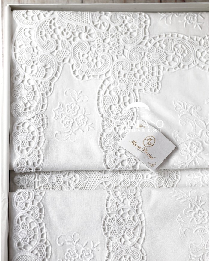 Tris in lino: copriletto, lenzuola e tovaglia Burano Maison Prestige Bianco