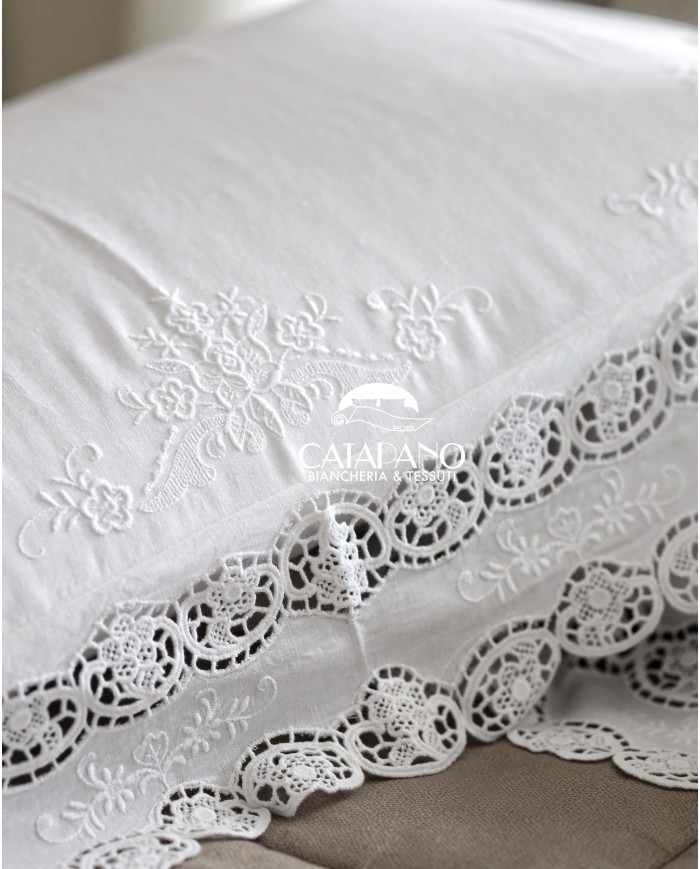 Tris in lino: copriletto, lenzuola e tovaglia Burano Maison Prestige Bianco