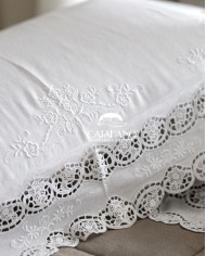 Tris in lino: copriletto, lenzuola e tovaglia Burano Maison Prestige Bianco