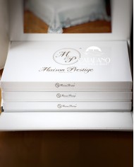 Tris in lino: copriletto, lenzuola e tovaglia Burano Maison Prestige Bianco