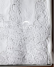 Tris in lino: copriletto, lenzuola e tovaglia Burano Maison Prestige Bianco